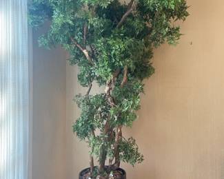 Artificial potted tree