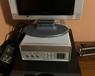 Audiovox flat panel TV, DVDirect Sony DVD JVC BR-HDV 720p Mini HDMI Video Cassette Player