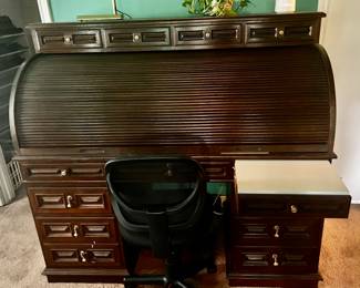 Beautiful Roll-top Desk