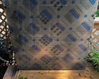 Sheets of Plexiglass