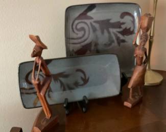 Wooden carved statues, decorative serving plate