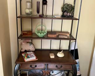 Iron and wood baker's rack w/ 2 drawers