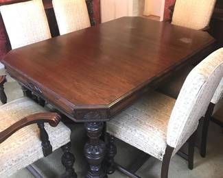 Rockford Table Chairs