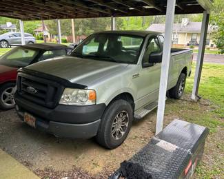 2005 Ford F150 , RWD, Eng. 4.2L V6                                                 VIN# 1FTRF12255NB06013  (97,893.5 mi. ) 
Offers begin at $4,500 with $250 minimum increments. Bidding begins now and ends at 11am. on Saturday June 1st. Cars can be seen beginning at 8am on sale date Call me for details. Phone number is on my website.