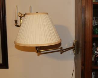 Wall mounted lamp