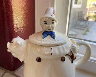 Tea pot vintage 