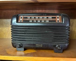 Philco Transitone AM radio