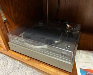 Sony PS-1700 turntable