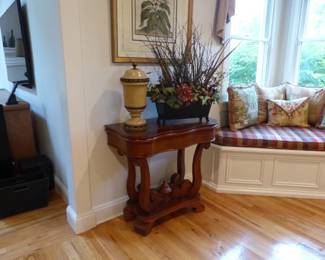 Small console table, bric-a-brac