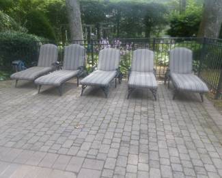 5 chaise lounges