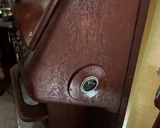 Chrysler Vintage Boat Console (bilge pump knob – search light knob – horn knob – wiper knob – blower knob – anchor lights knob – gauges – steering wheel – controls),