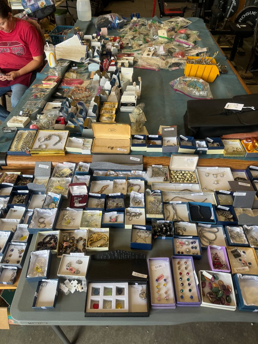 Sale By Twisted Gypsy’s in Slaton, TX starts on 4/26/2024