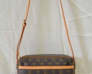 BUY IT NOW! $900. Louis Vuitton Trocadero Leather Crossbody Bag. Measurements are approx. 11.5"W x 7.5"H x 3.5"D.