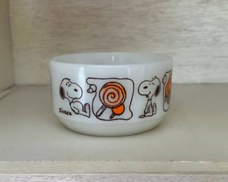 vintage snoopy dish