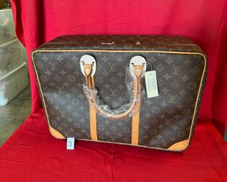 BUY IT NOW! $900. Louis Vuitton Suitcase. Sirius 45. M41408. Coated Canvas with Leather Trim. Dimensions are 17.5”W x 13”D x 5.5”H. Brand New.
