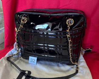 BUY IT NOW! $90. Brown's Black, Patent Leather Tote. Made in Canada. New. Dimensions are 11.5"W x 10"H x 3"D.