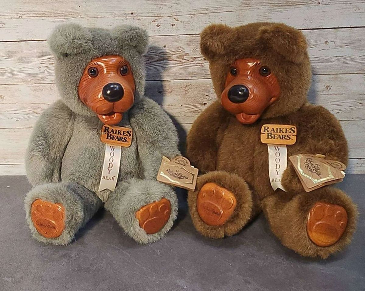 Vintage Robert Raikes Collectible Bears,... starts on 4/25/2024
