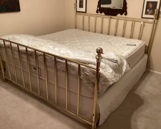 King size sleep number bed