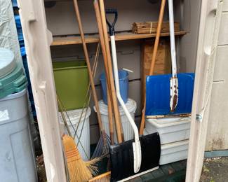 Rubbermaid Vertical Storage Cabinet (5)