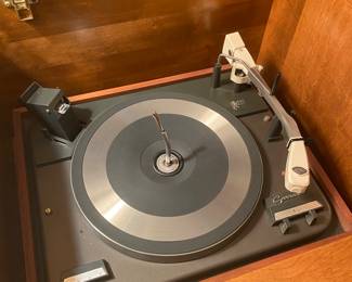 Ethan Allen Mid Century Shutter Door Media Cabinet Storage in Maple with Nutmeg Finish