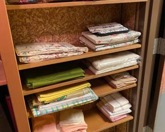 Linens - Tablecloths -Towels