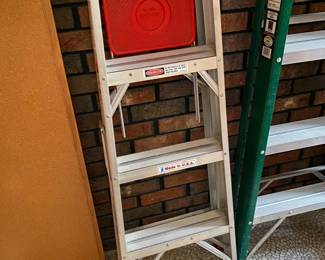 Werner 4 ft Ladder Type III Duty Rating 200lb