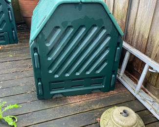 Rubbermaid Yard Compost (2)