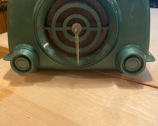 Crosley 11-102U Bullseye tube Radio