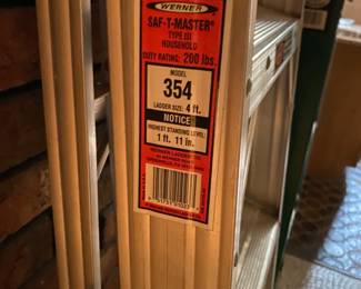 Werner 4 ft Ladder Type III Duty Rating 200lb