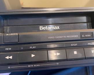 Sony Betamax SL-9090. From the year 1984