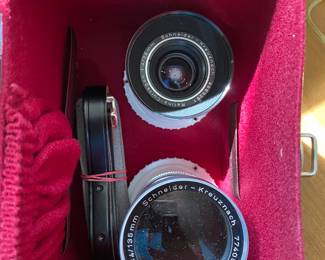 Schneider-Kreuznach Lense - The coating of Schneider-Kreuznach lenses, produce some of the most vivid and saturated colors 