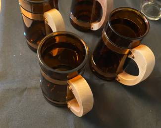 Vintage Siesta Ware Amber Glass Wooden Handle Beer Barrel Glass Mug Set/4