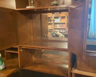 Ethan Allen Mid Century Shutter Door Cabinet with Bar Cabinet in Maple with Nutmeg Finish