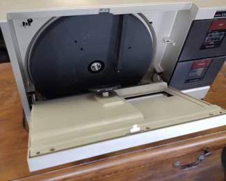 Mitsubishi Z40 interplay record player and cassette. with speakers original