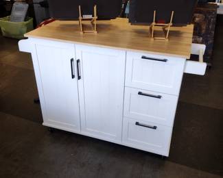 Really nice rolling kitchen island.