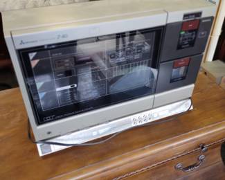 Mitsubishi Z40 interplay record player and cassette. with speakers original