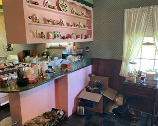 Estate Sales By Olga in Colonia NJ