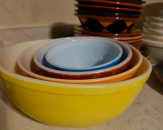 Pyrex Primary Colors Nesting Bowls