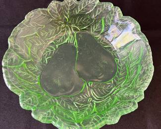 Uranium glass - pear dish