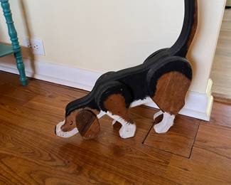 Wood beagle decor