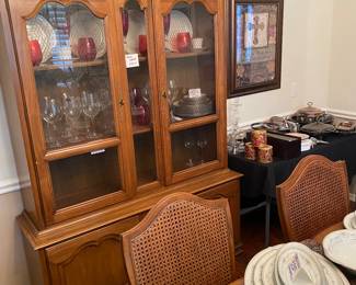 China cabinet 