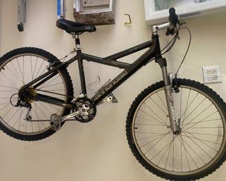 Cannondale killer v 500 mountain bike