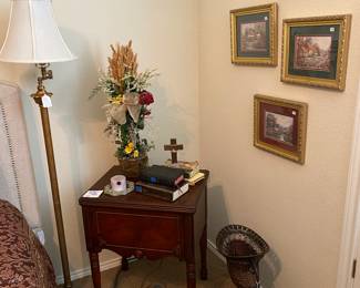 Little sewing cabinet , floor lamp