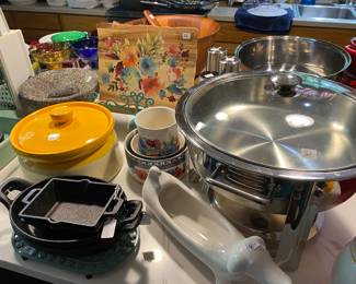 Catering pieces, pioneer woman, cast iron 