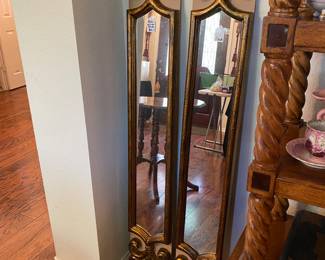 Pair of retro mirrors