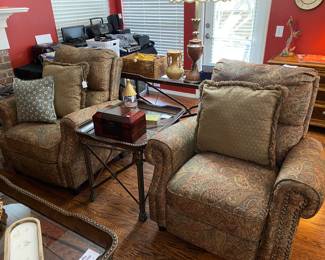 Pair of very nice upholstered recliners 