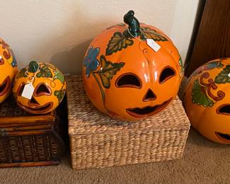 Pottery pumpkins 