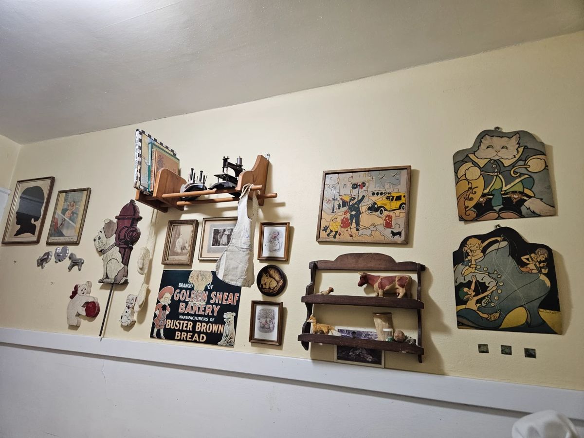 Sheldon Estate Sale Americana, sports memorabilia... starts on 5/3/2024
