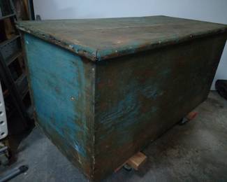 1800-50s Blue Painted Trunk w Handcut Dovetails