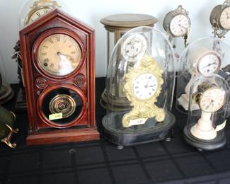 E. Ingraham domed French gilt clock